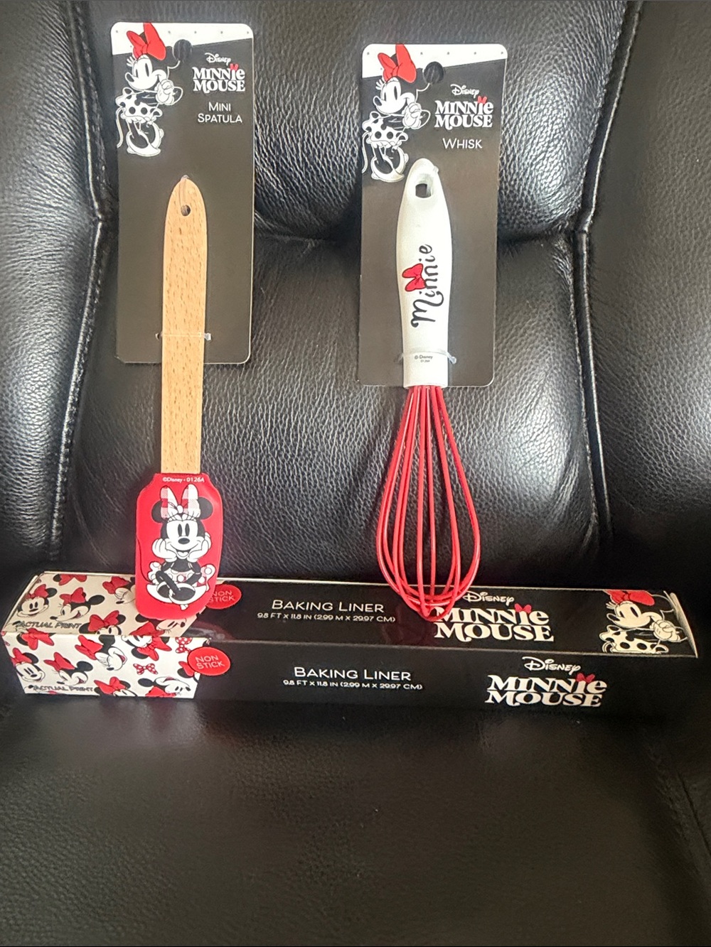 Minnie Mouse Baking Set—Baking Liner, Whisk and Mini Spatula
